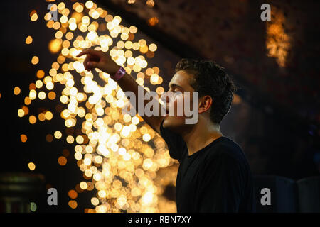 Der niederländische Superstar-DJ Martin garrix durchführen bei tomorrowland Dance Music Festival Stockfoto