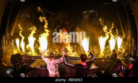 Die chainsmokers Live bei Ultra music Electronic Dance Music Festival auch als ultra-Festival oder ultra Music Festival bekannt Stockfoto