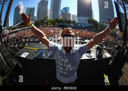 Dj Jeffrey sutorius, früher bekannt als Dash Berlin, live bei Ultra music Electronic Dance Music Festival auch als ultra Music Festival bekannt Stockfoto