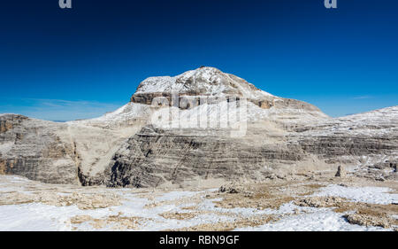 Blick Piz Boe Berg von Sass Pordoi, Sella, Dolomiten, Provinz Trentino, Italien. Stockfoto