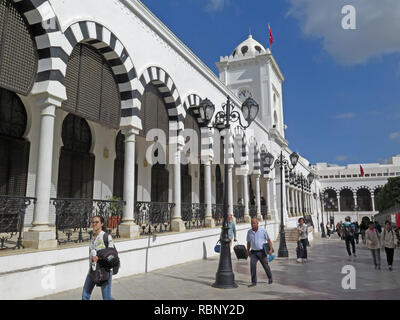 Abteilung Finanzen Tunesien, Tunis, in der Nähe von Medina. Stockfoto