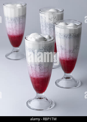 Indisches essen trinken falooda mit Vanilleeis, Indien, Asien Stockfoto