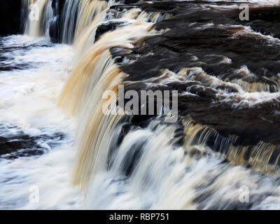 Obere Aysgarth fällt auf dem Fluß Ure in Wensleydale Yorkshire Dales England Stockfoto