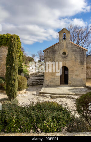 Die Chapelle Saint Blaise ist eine alte Kirche in Les Baux de Provence, Frankreich gefunden Stockfoto
