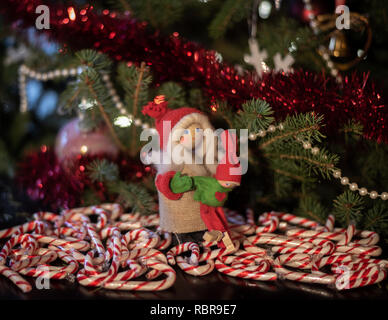 Weihnachtsschmuck aus Europa. Stockfoto