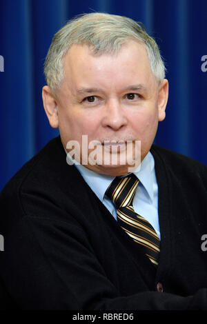 Warszawa, Masowien/Polen - 2007/02/05: Jaroslaw Kaczynski - Polen Ministerpräsident und Partei "Recht und Gerechtigkeit" PiS-Vorsitzende in einem polnischen Kabinett drücken Sie Konferenz Stockfoto