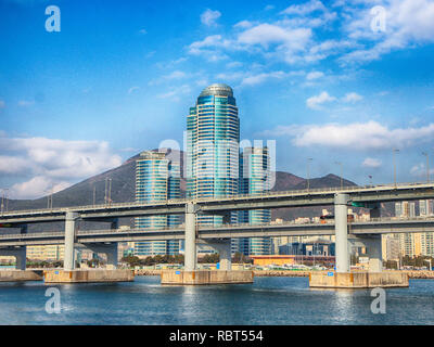 Und gwangandaegyo marinecity, Busan, Südkorea, Asien Stockfoto