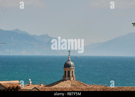 Desenzano del Garda, Blick über Dächer, Stockfoto