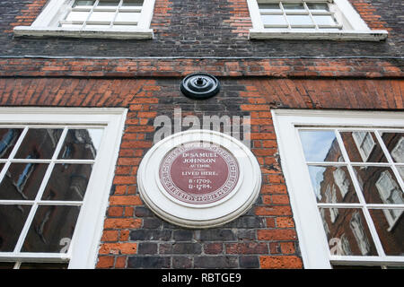 Plakette vor dem Haus von Dr. Samuel Johnson, Gough Square, London, EC4, England, VEREINIGTES KÖNIGREICH Stockfoto