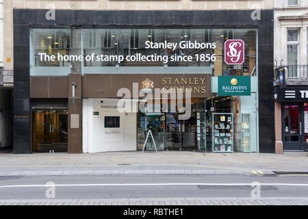 Das Äußere von Stanley Gibbons, The Strand, London, WC2, Großbritannien Stockfoto