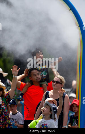 Melbourne, Australien. 12 Jan, 2019. Besucher genießen Sie eine Erfrischung an der Australian Open 2019 Grand Slam Tennis Turnier in Melbourne, Australien. Frank Molter/Alamy leben Nachrichten Stockfoto