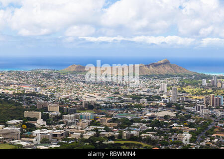 Blick auf Honolulu City und Diamond Head von Tantalus Lookout, Oahu, Hawaii Stockfoto