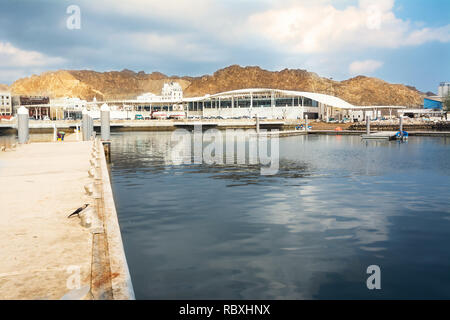 Muscat, Oman - November 1, 2018: Fischmarkt am Hafen von Mutrah in Muscat mit niemand Stockfoto