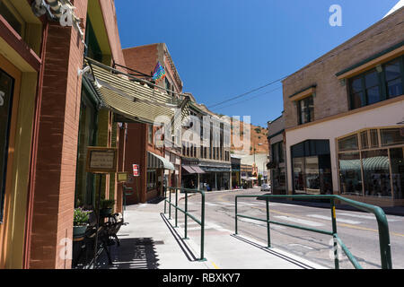 Bisbee, AZ/USA - 12. Juli 2016: Innenstadt von Bisbee im südlichen Arizona auf einer verlassenen und ruhiges Wochenende Nachmittag Stockfoto