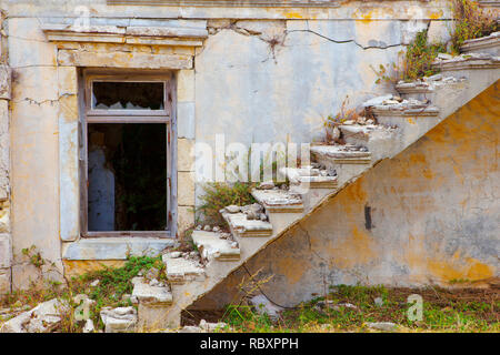 Verfallenes Gebäude in Argostoli, Kefalonia, Griechenland. Stockfoto