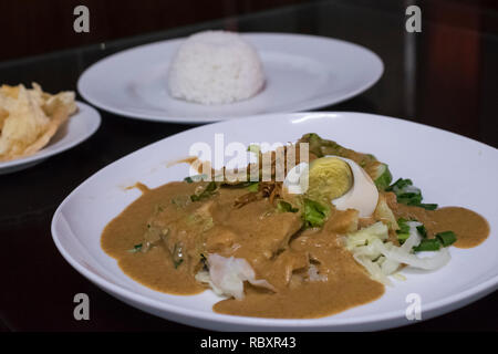 6.8C, Gado Gado, IndonesianBook Stockfoto