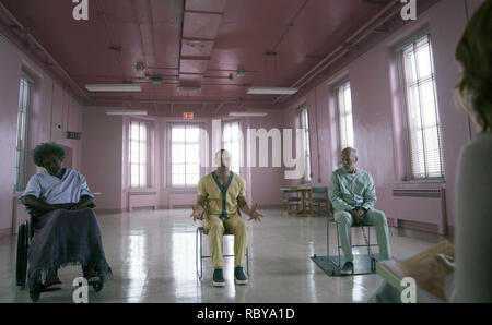 Glas ist ein 2019 amerikanischen Superhelden Thriller geschrieben, produziert und von M.Night Shyamalan geleitet. Der Film ist eine Fortsetzung der bisherigen Filme Unbreakable (2000) und Split (2016 Shyamalan's), kumulativ bildet die Eastrail 177 Trilogie. Dieses Foto ist nur für den redaktionellen Gebrauch bestimmt und unterliegen dem Copyright der Film Company und/oder der Fotograf durch den Film oder die Produktion Firma zugewiesen und kann nur reproduziert durch Veröffentlichungen im Zusammenhang mit der Förderung der oben genannten Film. Eine obligatorische Gutschrift auf dem Film Firma ist erforderlich. Der Fotograf sollte auch angerechnet werden, wenn bekannt. Stockfoto