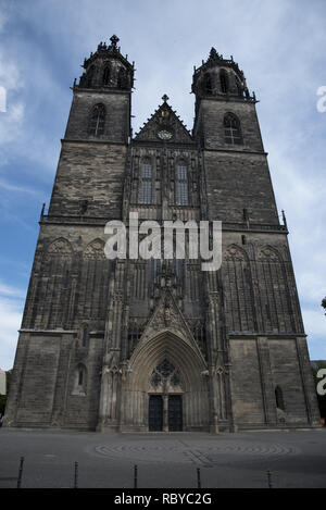 Der Magdeburger Dom wurde ab 1207 auf den Ruinen einer älteren Kirchen in 937 vom deutschen Kaiser Otto I. gegründete dem Großen erbaut. Stockfoto