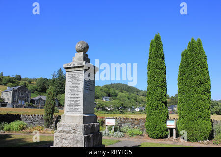 War Memorial Witihn der Garten der Erinnerung, Dolwyddelan Wales Stockfoto