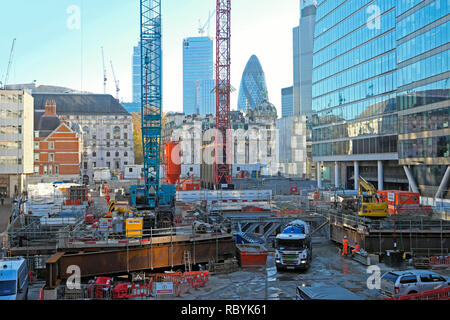 21 Moorfields Baustelle Aussicht von Moor Lane über neue Moorgate Crossrail im Dezember 2018 in der Stadt von London England UK KATHY DEWITT Stockfoto