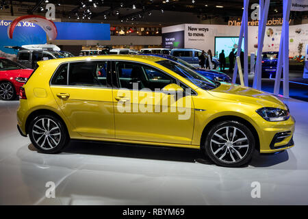 Brüssel - Jan 10, 2018: Volkswagen Golf GTI Auto an der Brussels Expo Autosalon Motor Show präsentiert. Stockfoto