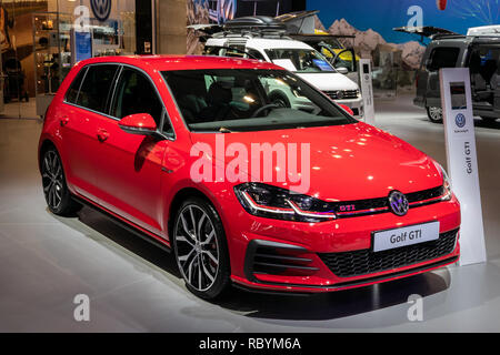 Brüssel - Jan 10, 2018: Volkswagen Golf GTI Auto an der Brussels Expo Autosalon Motor Show präsentiert. Stockfoto