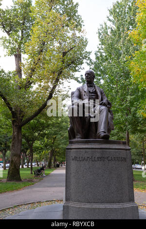 Statue von abolitionisten William Lloyd Garrison, von Owen Levi Warner geformt, auf der Commonwealth Avenue Mall, Boston, MA Stockfoto