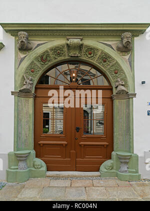 Haus in der Petersstraße 10, Portal, Görlitz, Sachsen, Deutschland, Europa | Haus in der Petersstraße 10, Eingang Portal, Görlitz, Sachsen, Deutschland, Eur Stockfoto