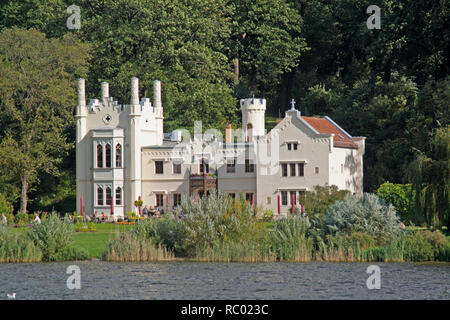 Das Kleine Schloss, tiefer sehen, Havel, Babelsberg, Potsdam, Brandenburg, Deutschland, Europa | Kleine Palast an der Havel, Babelsberg, Potsdam, B Stockfoto