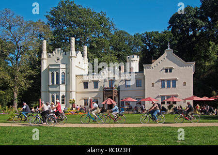 Das Kleine Schloss, tiefer sehen, Havel, Babelsberg, Potsdam, Brandenburg, Deutschland, Europa | Kleine Palast an der Havel, Babelsberg, Potsdam, B Stockfoto