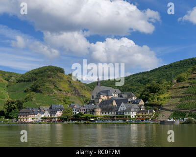 Blick über die Mosel in Beilstein, Mittelmosel, Landkreis Cochem-Zell, Rheinland-Pfalz, Deutschland, Europa | Blick über die Mosel auf Beilst Stockfoto