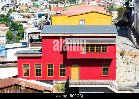 Die neuen, oberen Teil des Ascensor Espiritu Santo in Valparaiso, die im Jahr 2016 renoviert wurde. Stockfoto