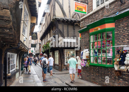 'The Shambles' mittelalterliche Straße, Newgate, York, North Yorkshire, England, Vereinigtes Königreich Stockfoto