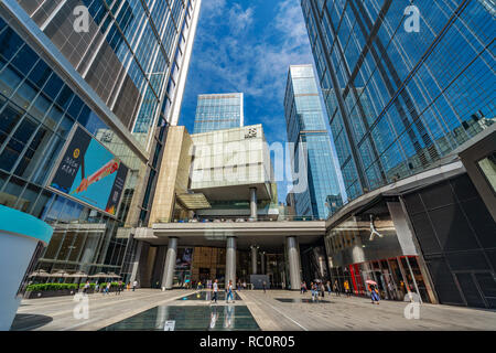 CHENGDU, CHINA - 28. SEPTEMBER: Dies ist das IFS Luxus Shopping Mall und Bürogebäude in der Innenstadt am 28. September 2018 in Chengdu Stockfoto