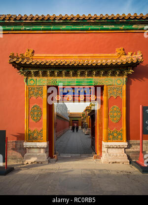 Die Verbotene Stadt ist ein Palast, der Komplex im Zentrum von Peking, China. Stockfoto