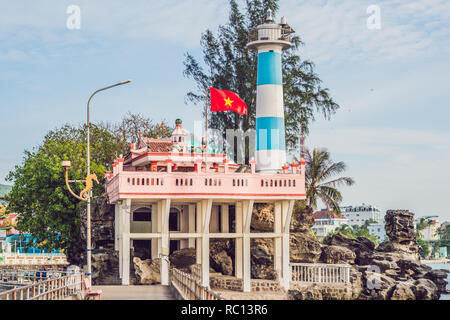 Dinh Cau Leuchtturm Symbol der Insel Phu Quoc, Vietnam. Phu Quoc ist ein vietnamesisches Insel vor der Küste von Kambodscha im Golf von Thailand Stockfoto