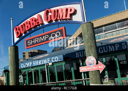 Ein logo Zeichen außerhalb eines Bubba Gump Shrimp Company Restaurant Lage in Baltimore, Maryland am 11. Januar 2019. Stockfoto