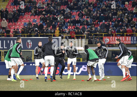 Bologna, Italien. 12 Jan, 2019 Foto Massimo Paolone/LaPresse 12 Maggio 2005 2019 Bologna, Italia sport calcio Bologna vs Juventus - Coppa Italia 2018/2019 Ottavi di Finale" - Stadio Renato Dall'Ara" Nella Foto: riscaldamento Juventus Foto Massimo Paolone/LaPresse Januar 12, 2019 Bologna, Italien Sport Fussball Bologna vs Juventus - Italienische Fußball-Cup 2018/2019 Achtelfinale - "Renato Dall'Ara" Stadium. Credit: LaPresse/Alamy Live News Credit: LaPresse/Alamy Live News Credit: LaPresse/Alamy leben Nachrichten Stockfoto