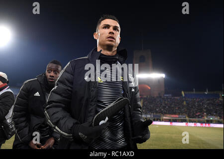 Bologna, Italien. 12 Jan, 2019 Foto Massimo Paolone/LaPresse 12 Maggio 2005 2019 Bologna, Italia sport calcio Bologna vs Juventus - Coppa Italia 2018/2019 Ottavi di Finale" - Stadio Renato Dall'Ara" Nella Foto: Cristiano Ronaldo (Juventus F.C.) osserva Foto Massimo Paolone/LaPresse Januar 12, 2019 Bologna, Italien Sport Fussball Bologna vs Juventus - Italienische Fußball-Cup 2018/2019 Achtelfinale - "Renato Dall'Ara" Stadium. In der Pic: Cristiano Ronaldo (Juventus F.C. Credit: LaPresse/Alamy Live News Credit: LaPresse/Alamy Live News Credit: LaPresse/Alamy leben Nachrichten Stockfoto