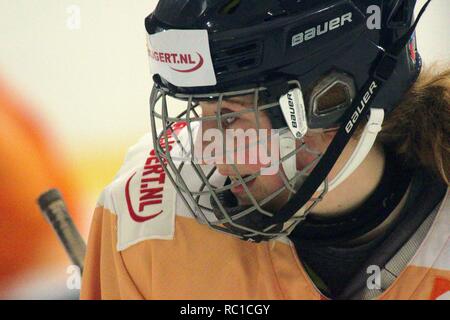 Dumfries, Schottland, 12. Januar 2019. Iris van Houten spielen für die Niederlande gegen Großbritannien im Jahr 2019 Eishockey U18-Weltmeisterschaft, Division 1, Gruppe B, an der Dumfries Eis Schüssel. Credit: Colin Edwards/Alamy Leben Nachrichten. Stockfoto