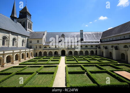 Abtei von Fontevraud Innenhof Stockfoto