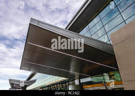 Die neuen internationalen Flughafen Calgary (YYC) Abflugebene Stockfoto