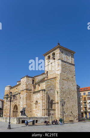 Die historische Kirche von San Juan in der Nähe von Zamora, Spanien Stockfoto