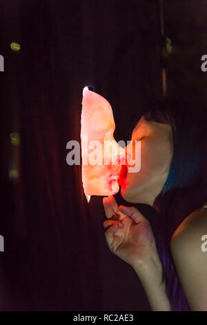 Performance Art, Luftraum Projekte Kunst Galerie, Marrickville, Sydney, NSW, Australien Stockfoto