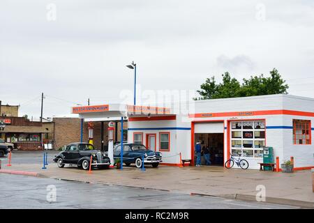 Williams, Arizona - Juli 24, 2017: Pete's Gas Station Museum am 24. Juli 2017. Es ist eine Station für eine sehr lange Zeit, aber die aktuelle Gebäude wurde Stockfoto