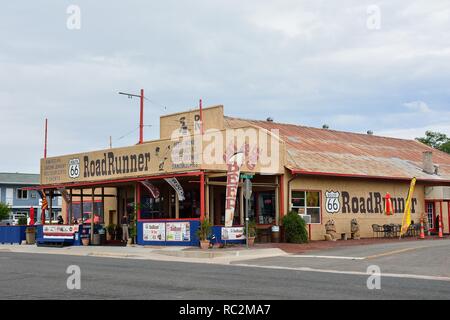 Seligman, AZ, USA - 24. Juli 2017: schönes Souvenir Shop in Seligman, Arizona. RoadRunner Geschenk Shop auf der Route 66. Stockfoto