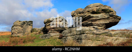 Die drei Schiffe Gritstones auf birchen Kante, Nationalpark Peak District, Derbyshire, England, UK Diese werden nach den drei historischen britischen fi genannt Stockfoto