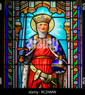 Glasmalereien in der Kirche von Antibes, Frankreich, Saint Ferdinand Stockfoto