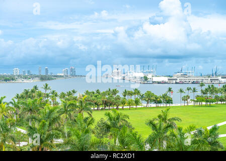 Miami, USA - 10.Juni 2018: Skyline von Miami City vom Museum Park Stockfoto