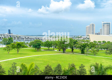 Miami, USA - 10.Juni 2018: Skyline von Miami City vom Museum Park Stockfoto